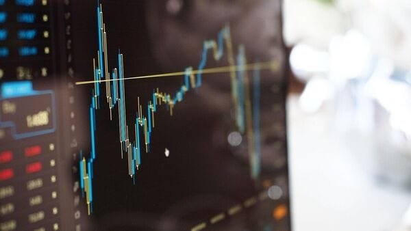 Flat Debut! Saatvik Green Energy share price lists at ₹465 on NSE, same as IPO price