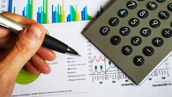HDFC AMC Q4 Results LIVE: Stock gains 2% ahead of results, dividend announcement; will market fall weigh on Q4 show?