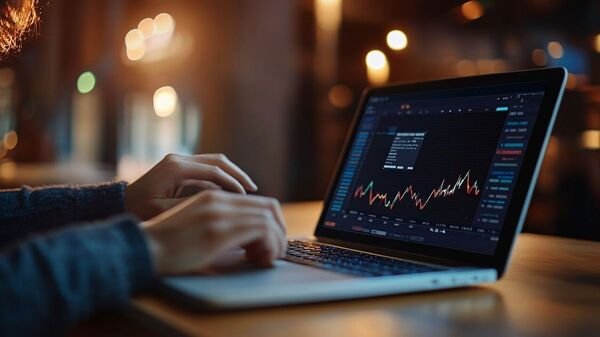 Unfazed by NSE’s commodity push, market share remains intact: MCX chief